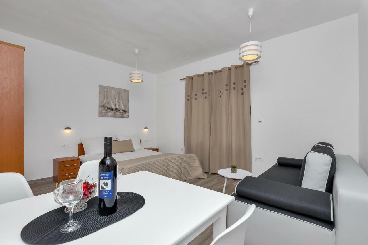 Apartment Kate Podgora Eksteriør billede