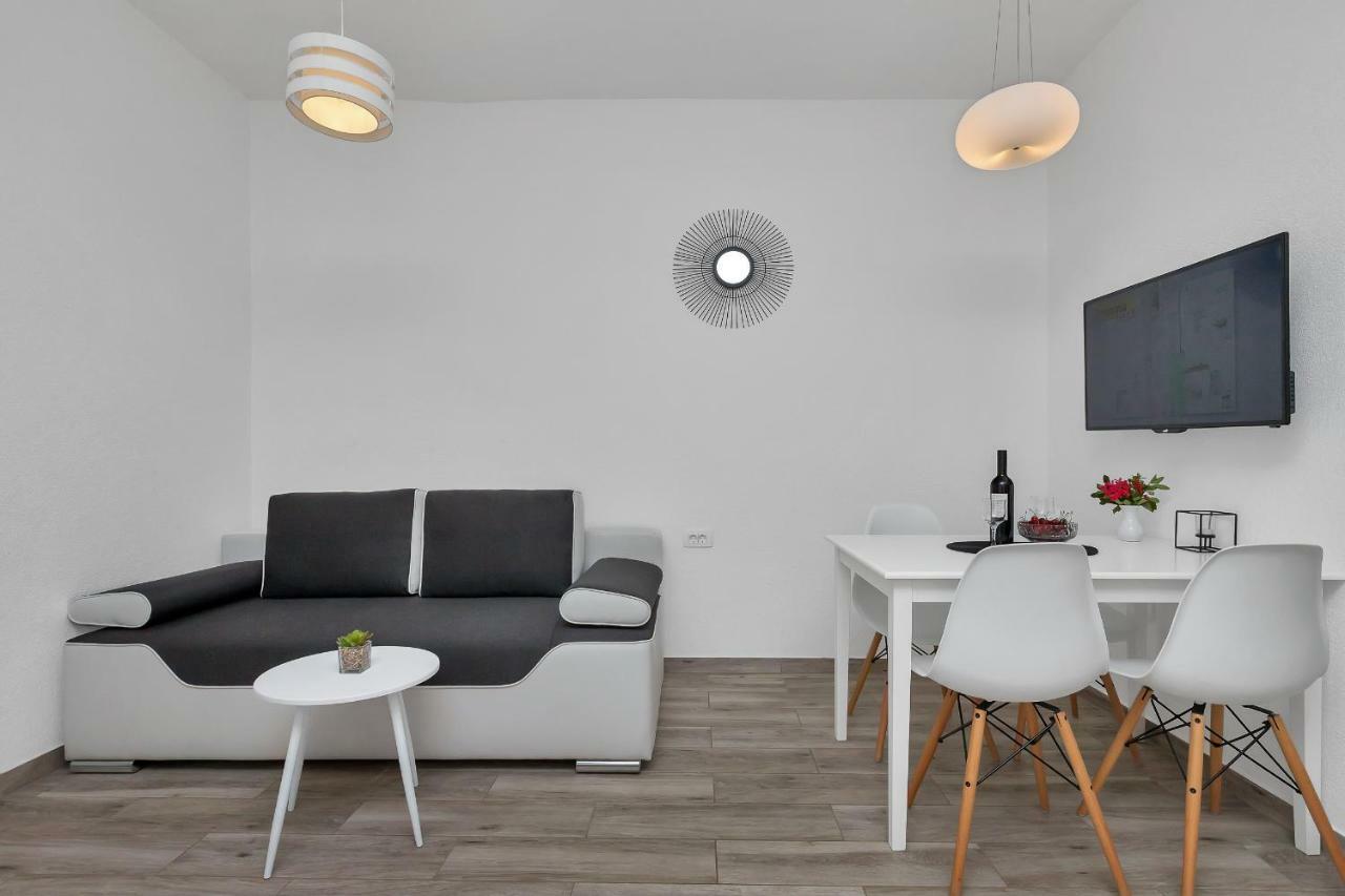 Apartment Kate Podgora Eksteriør billede